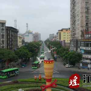 江华：3415名高考生奔赴考场 社会各界暖心护考