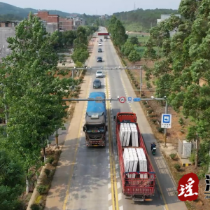 江华：科技治超精准查处车辆超载超限行为