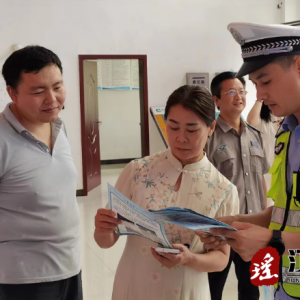 江华公安局交警大队多形式开展“安全生产月”主题宣传活动