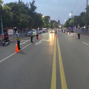 严查出租车市场甩客、绕道、违规收费等行为，汝州出手了！