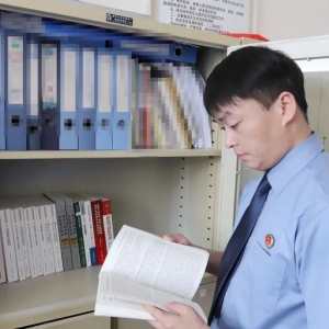 杨向苛：在历练中成长，在压力中收获