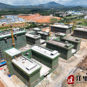 江华：多措并举战高温 力保重点项目建设顺利推进