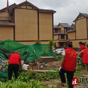 江华水口镇：开展违规建筑拆除工作