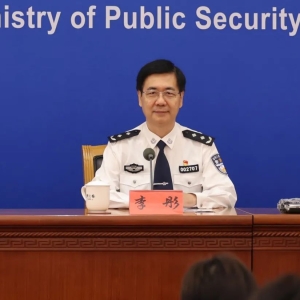 “AI换脸”，515人落网！