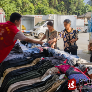 江华湘江乡：开展安全知识宣传活动