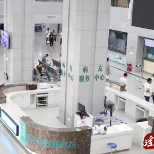 江华人民医院：坚守“医”线“不打烊”