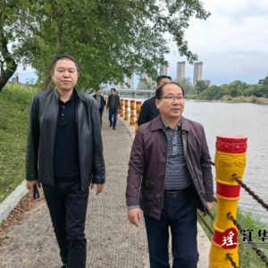 永州市水利局党组书记、局长黄保平带队在江华西河巡河
