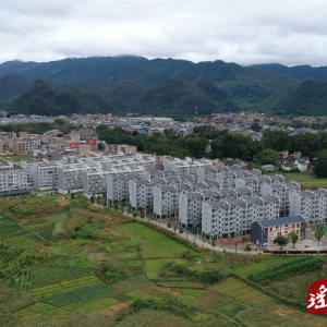 江华大圩镇：工厂建在移民社区