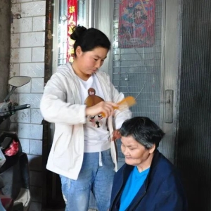 3000多天，10000多里地，汝州于延晓用孝心演绎人间真情……