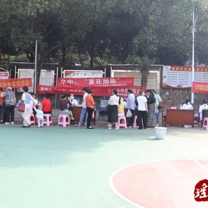 江华人民医院：健康义诊进社区