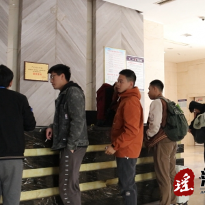 江华：“瑶BA”开赛在即 解说员和运动员已全部到位