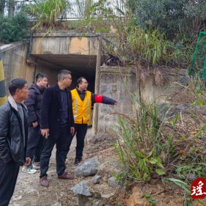 江华沱江镇：开展铁路沿线隐患排查 筑牢铁路护路安全防线