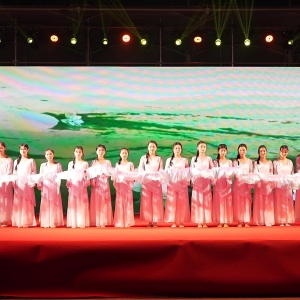 江华职业中专：元旦汇演展青春风采