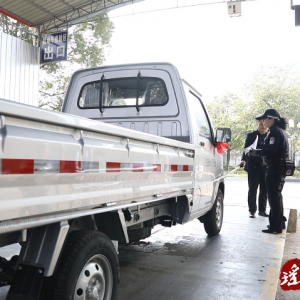 江华公安局交警大队车管所：多措并举应对新车上牌高峰
