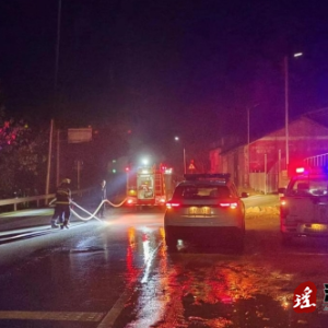 江华河路口镇：货车国道漏油隐患大 及时处置保安全