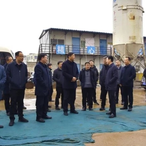 韩春晓调研棚户区改造和问题楼盘化解工作