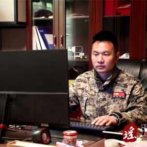 成芳炜：“兵支书”发展食用菌产业促振兴