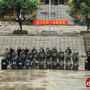 江华公安开展练兵活动