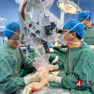 江华：断肢再植术 4小时告急手术保住患者右小腿