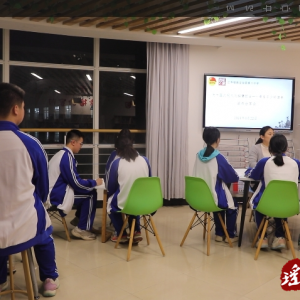 江华二中：品读赤色故事 传承赤色基因