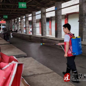 江华大锡乡开展集贸市场病媒生物消杀行动