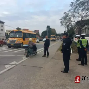 江华涛圩镇：多部门联动 共筑校园交通安全防线